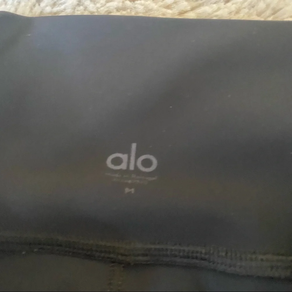 ALO warrior extreme ripped leggings black M